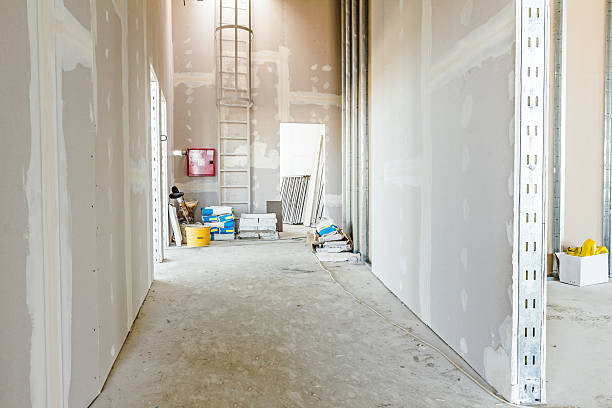 Garage Floor Epoxy Painting in Loving, NM